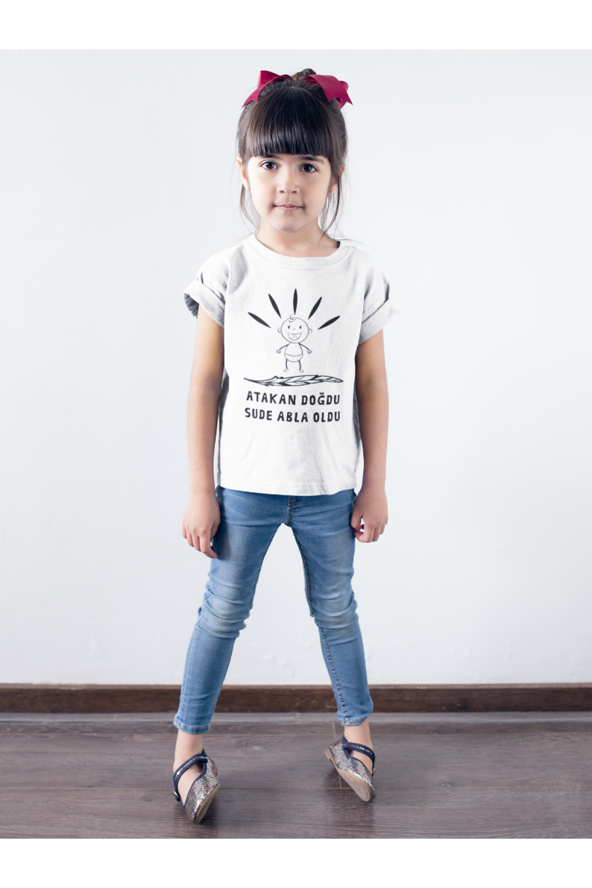 Abla Oldu Yazılı Kişiye Özel Çocuk Tişörtü Karikatür bebek