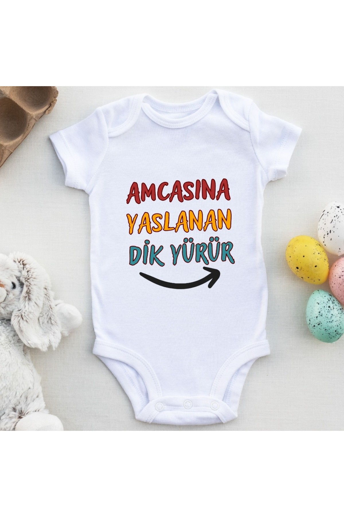 Amcasına Yaslanan Dik Yürür Yazılı Kişiye özel Bebek Zıbın
