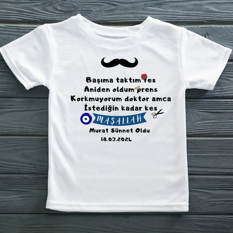 Başıma taktım fes Aniden Oldum Prens Sünnet oldu Yazılı Çocuk Tişörtü Başıma taktım fes Aniden Oldum Prens Sünnet oldu Yazılı Çocuk Tişörtü