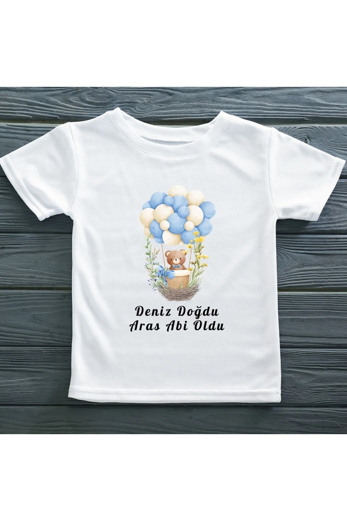Abi Oldu Sevimli Ayı Uçan Balonlarla Yazılı Kişiye Özel Çocuk Tişörtü %100 Pamuklu Kumaş