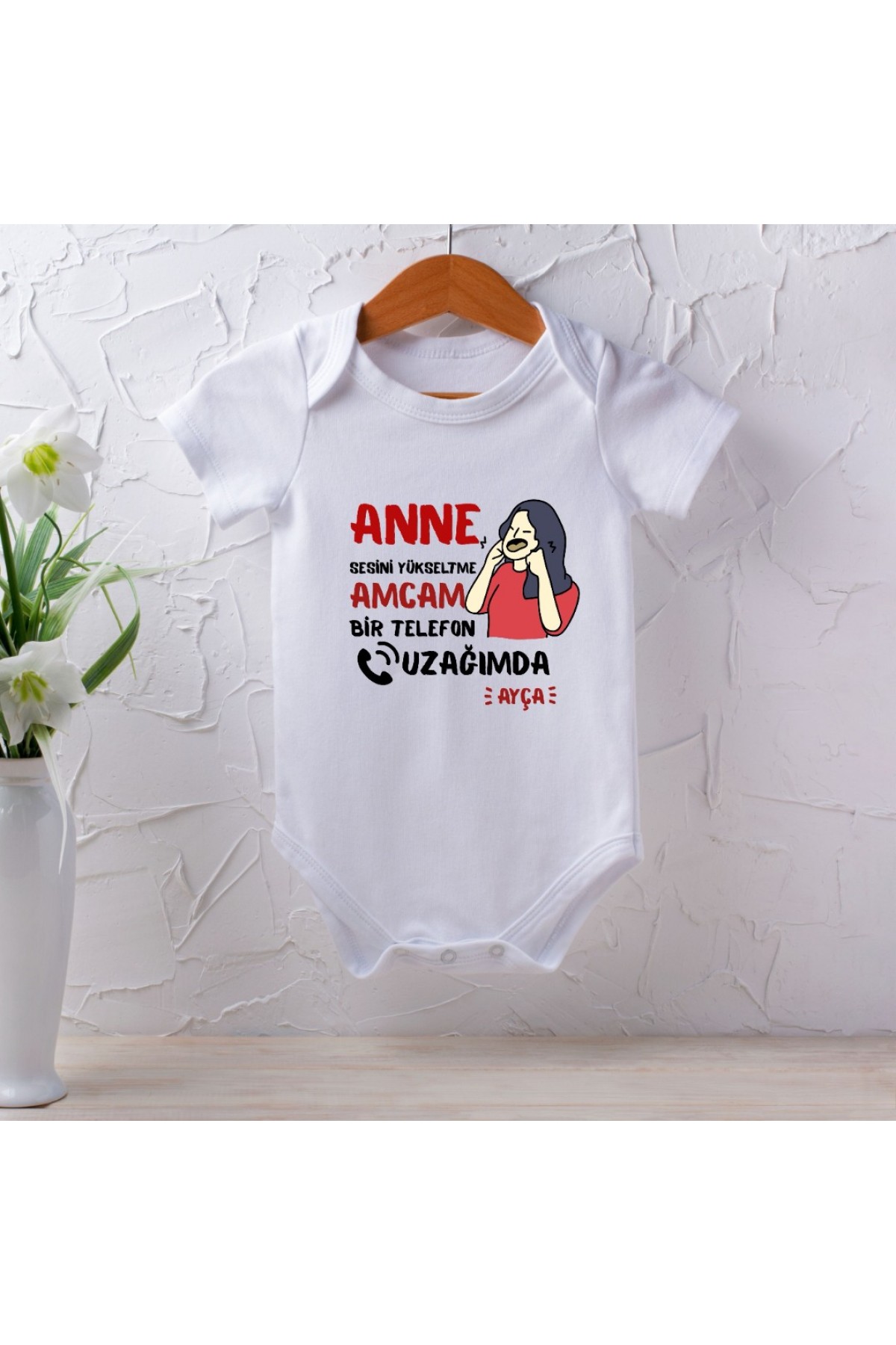 Amcam Bir Telefon Uzağımda Yazılı Kişiye Özel Bebek Zıbın - %100 pamuk