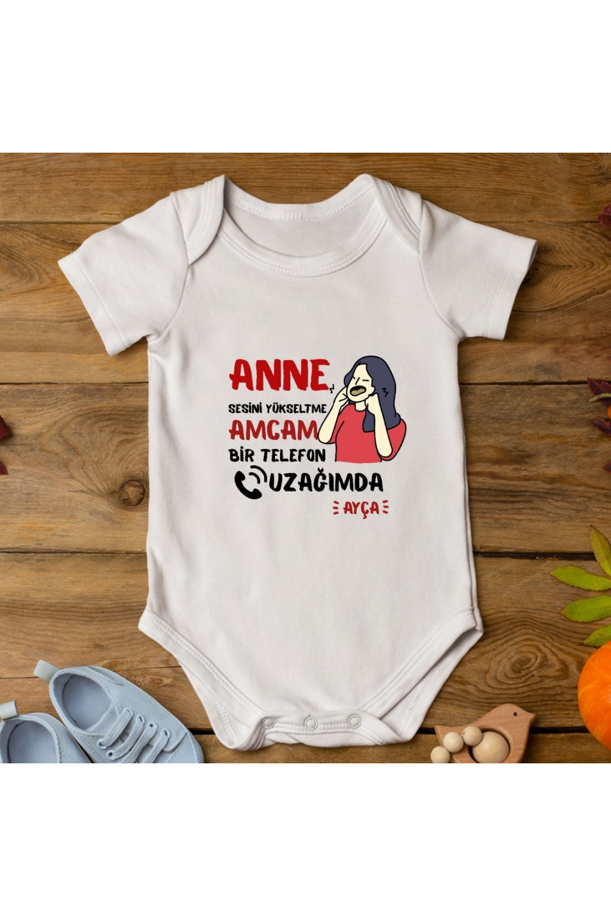 Amcam Bir Telefon Uzağımda Yazılı Kişiye Özel Bebek Zıbın - %100 pamuk