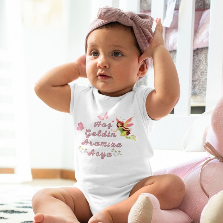 Hoş geldin Aramıza isim yazılabilen Kişiye Özel Bebek Zıbın - %100 Pamuk Hoş geldin Aramıza isim yazılabilen Kişiye Özel Bebek Zıbın - %100 Pamuk